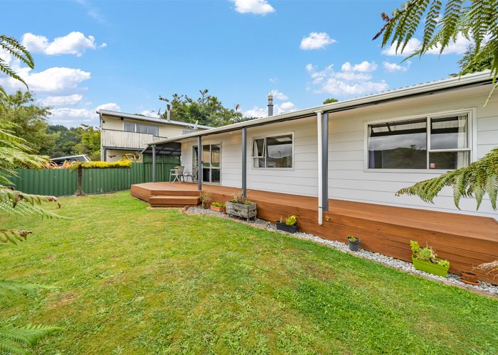  at 5 Oaklands Grove, Clouston Park, Upper Hutt