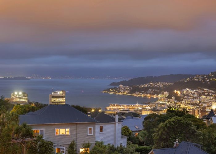  at 50 Central Terrace, Kelburn, Wellington