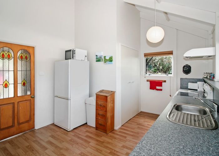  at 21 Thames Street, Welbourn, New Plymouth