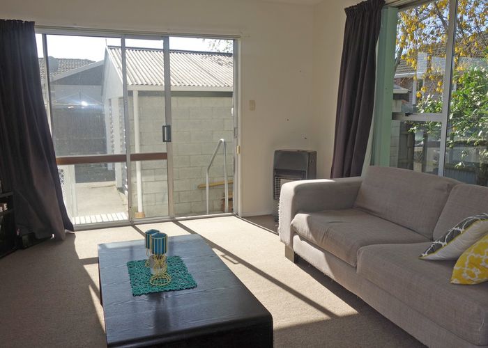  at 2/136 Wainoni Road, Avondale, Christchurch