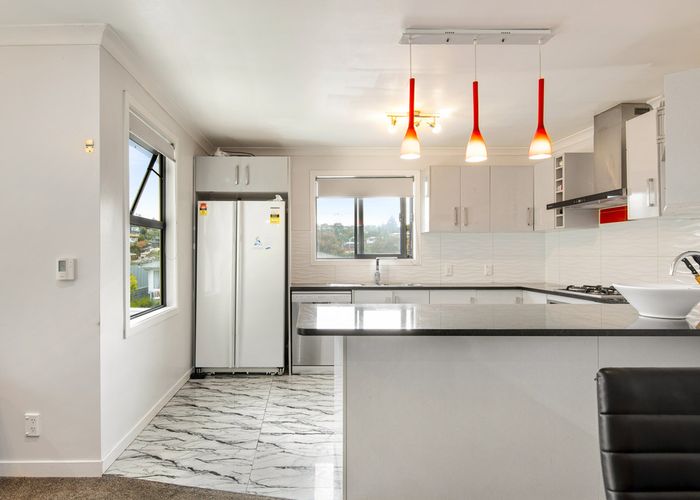 at 18 Jamaica Place, Blockhouse Bay, Auckland