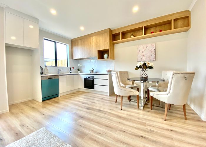  at 61 Mckinstry Avenue, Mangere East, Auckland