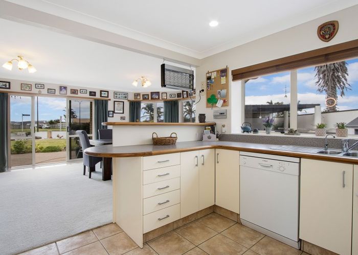  at 1 Island Vista, Katikati