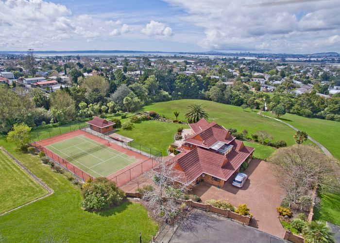 at 13 Milwaukee Place, Glendene, Auckland