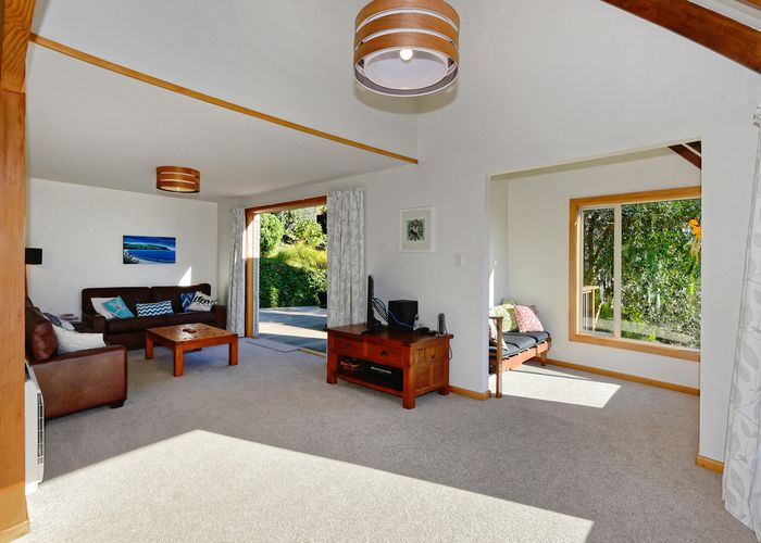  at 2/133 Port Hills Road, Heathcote Valley, Christchurch