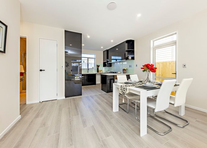  at 6 Anahere Lane, Hillsborough, Auckland