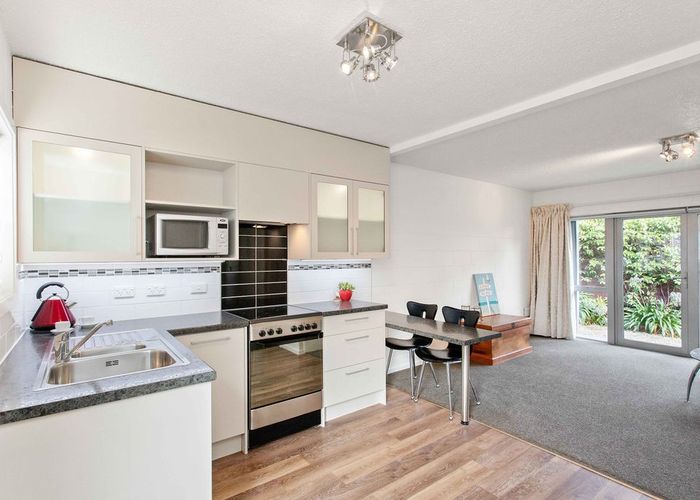  at 1/15 Marriner Street, Sumner, Christchurch