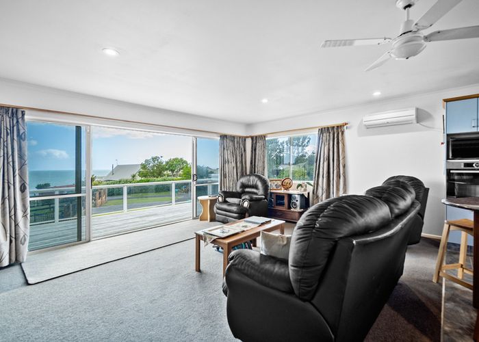  at 10 Motukari Place, Onaero, Waitara