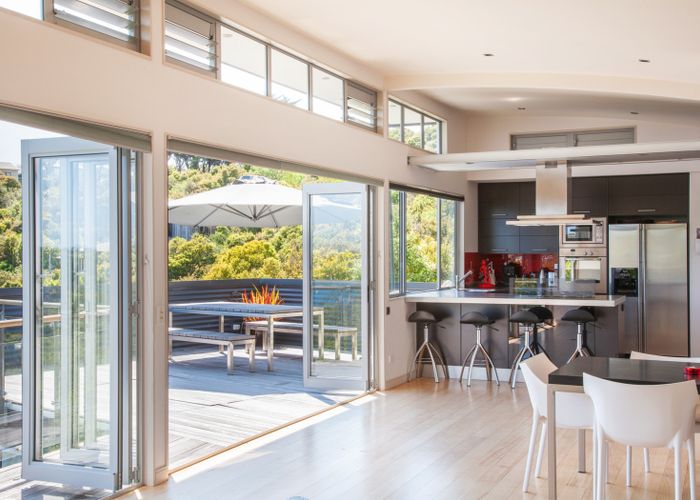  at 25 Queens Drive, Oneroa, Waiheke Island