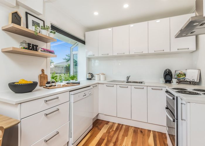  at 4/10 Harding Avenue, Mount Wellington, Auckland