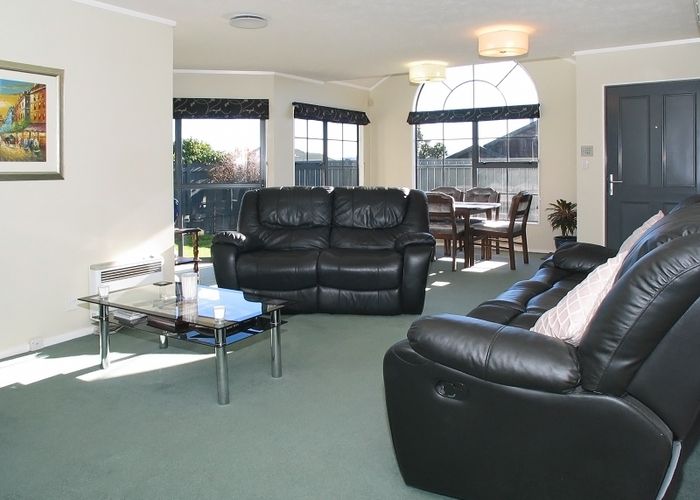  at 1 Peppertree Lane, Woodridge, Wellington