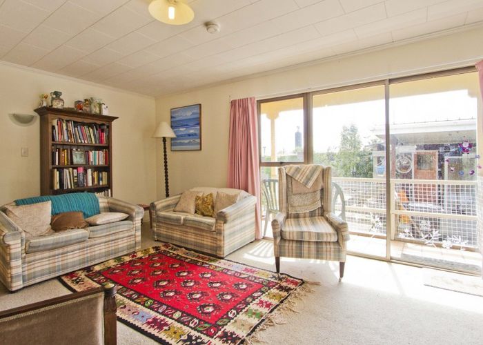  at 3 Manuka Street, Stokes Valley, Lower Hutt