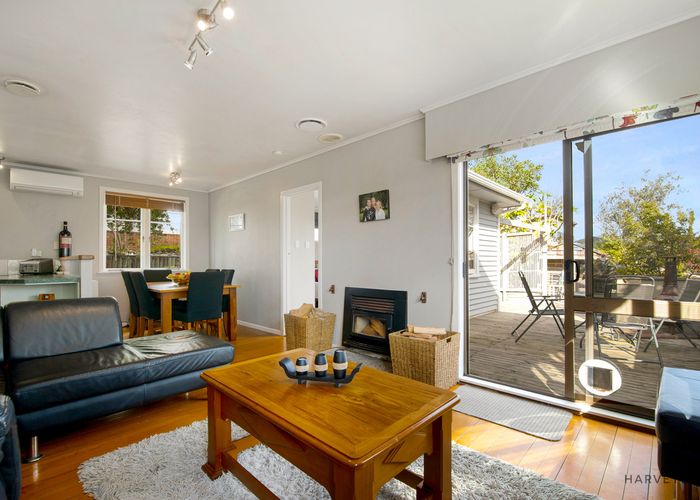  at 180 Glengarry Road, Glen Eden, Auckland