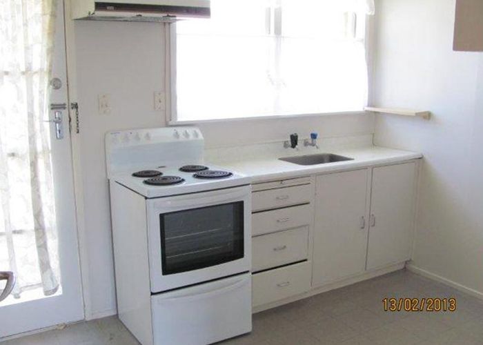  at 2/140 Panama Road, Mount Wellington, Auckland