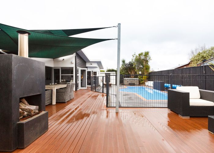  at 6 Rodeo Drive, Kelvin Grove, Palmerston North