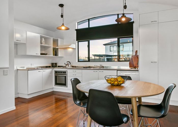  at 2/2 Collingwood Street, Freemans Bay, Auckland