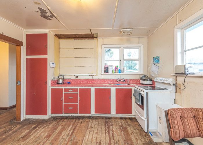  at 14 Boyd Avenue, Aramoho, Whanganui