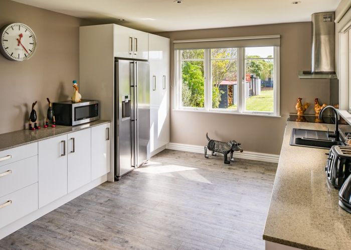  at 27 Paekakariki Hill Road, Pauatahanui