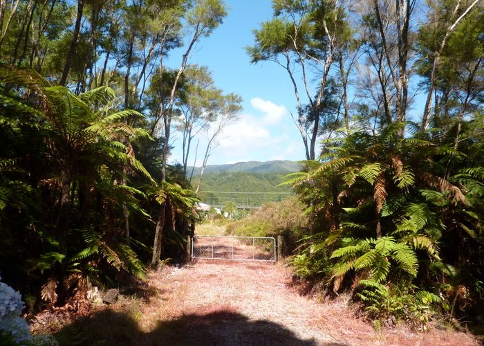  at 7 Sunderland Street, Waimangaroa, Westport
