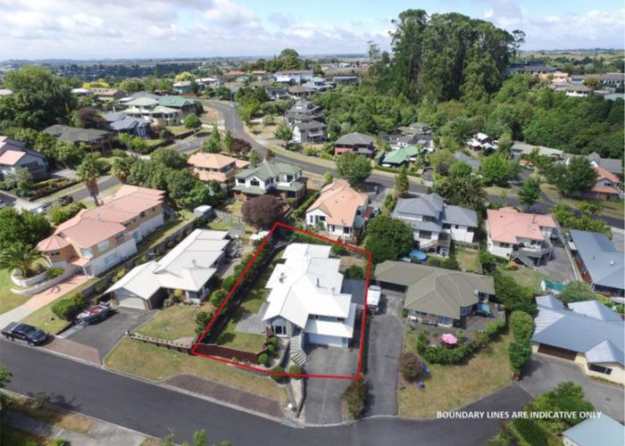  at 5 Strata View, Western Heights, Hamilton