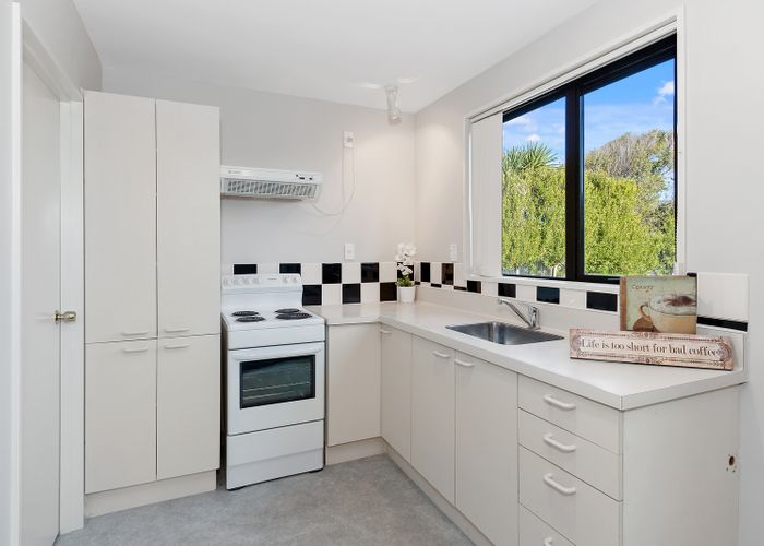  at 3 Farm Lane, Parklands, Christchurch