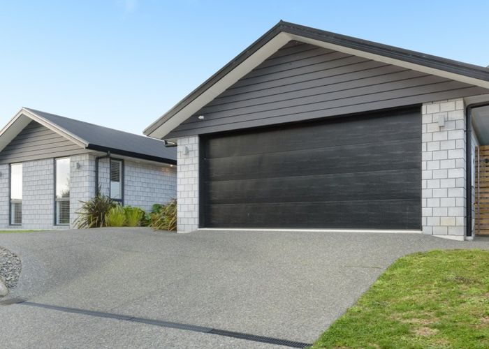  at 291 Lakes Boulevard, Pyes Pa, Tauranga