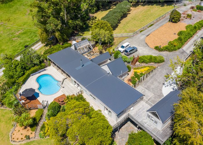  at 11 Spur Road, Stillwater, Silverdale