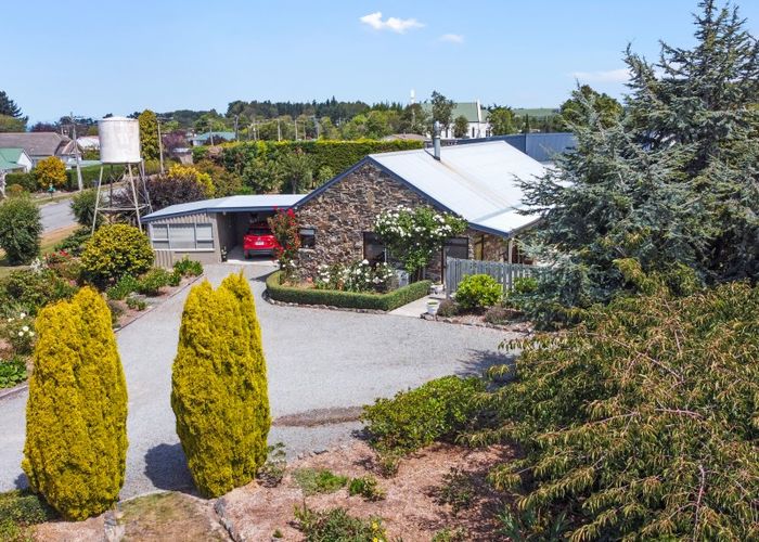  at 8 Thackeray Street, St Andrews