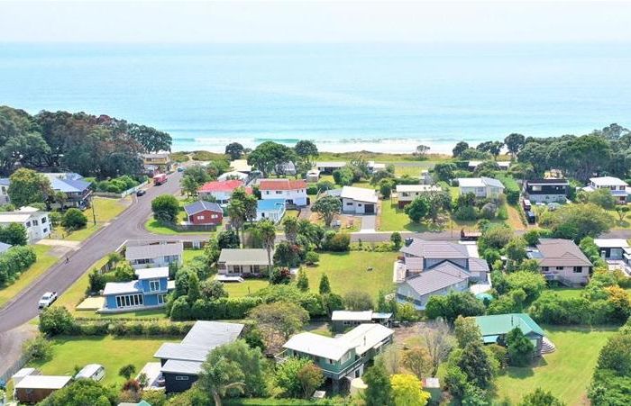  at 11 Fishermans Bend, Whiritoa, Waihi