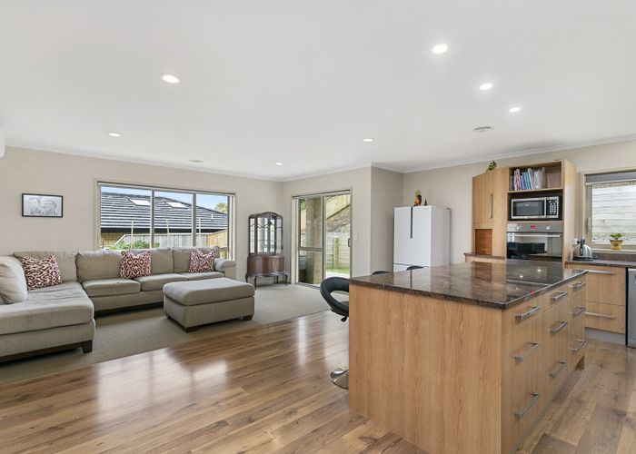  at 21 Winsley Terrace, Churton Park, Wellington