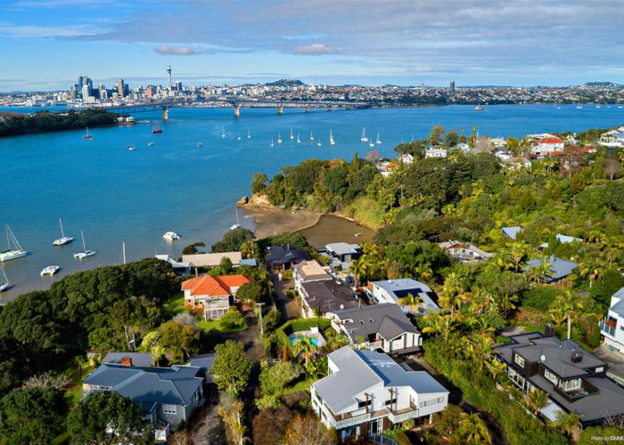  at 2/47 Maritime Terrace, Birkenhead, Auckland