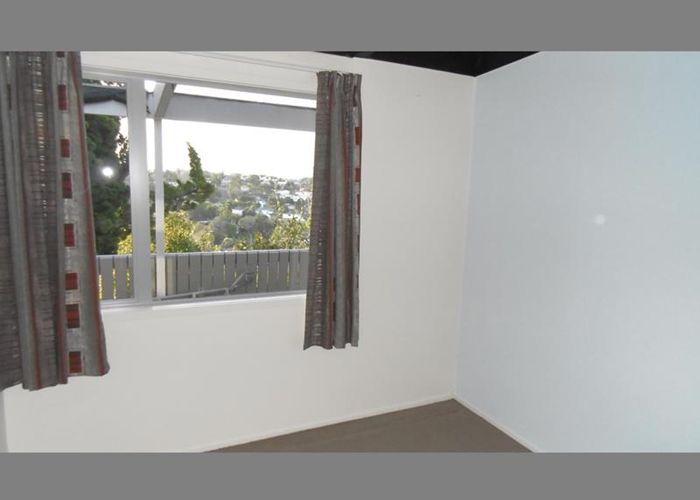  at 1/24 Nor'east Drive, Northcross, Auckland