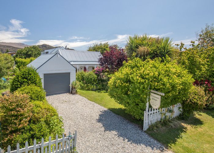  at 4 Arklow Street, Albert Town, Wanaka