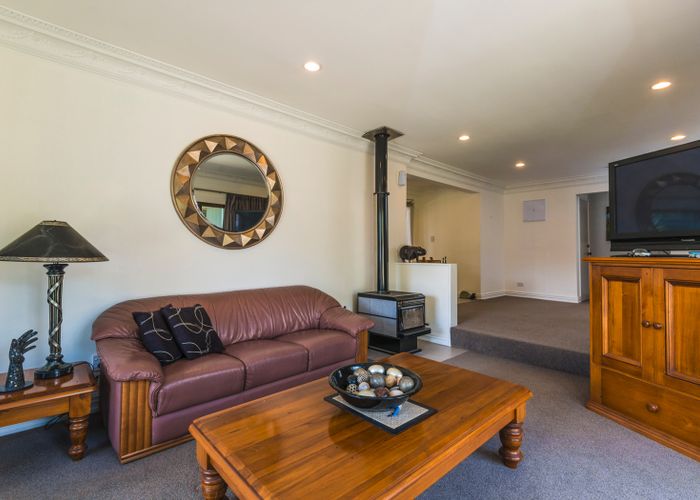 at 49 Wallace Road, Papatoetoe, Auckland