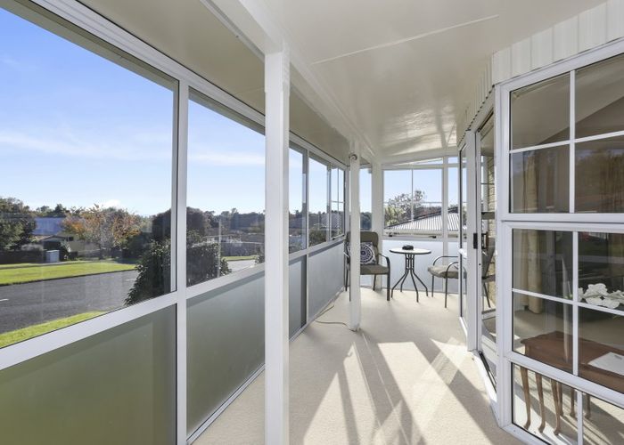  at 28 Riversdale Drive, Merrilands, New Plymouth