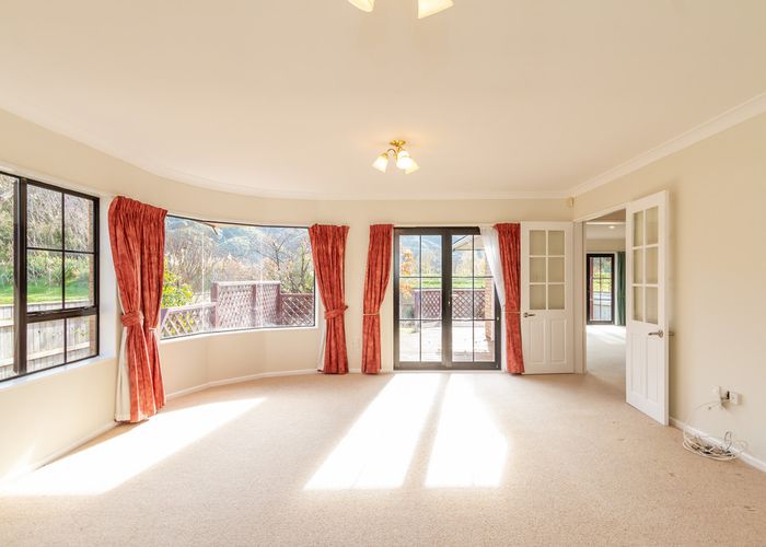  at 1 Alleys Way, Ebdentown, Upper Hutt
