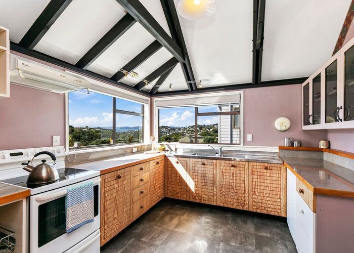  at 5 Cassis Place, Crofton Downs, Wellington