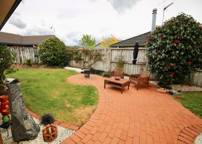  at 30 Keswick Crescent, Huntington, Hamilton