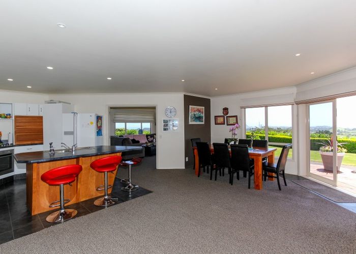  at 171 Sealy Road, Omata, New Plymouth
