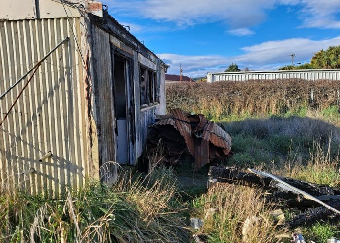 Free property data for 32 Clyde Terrace, Kaitangata homes.co.nz