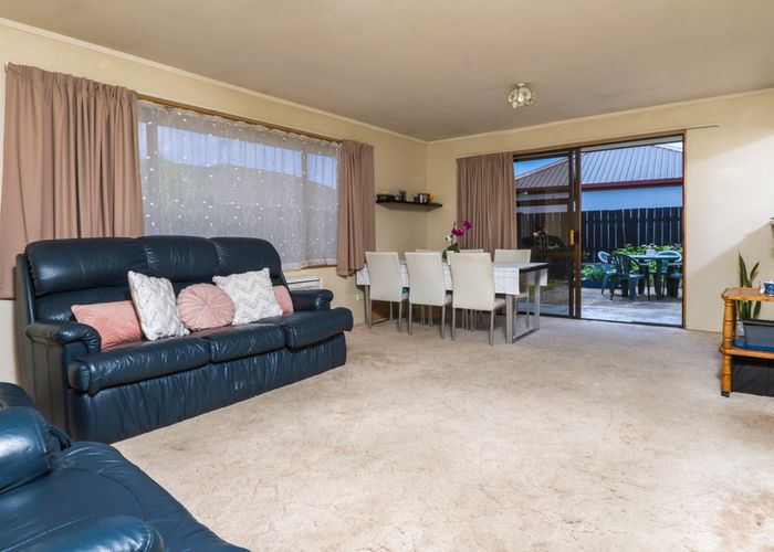  at 2/48 Masefield Street, Stoke, Nelson