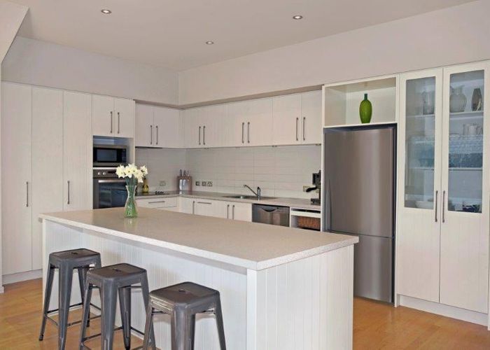  at 27 Park Drive, Richmond