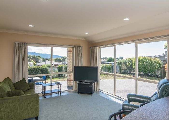  at 28 Quadrant Heights, Paraparaumu