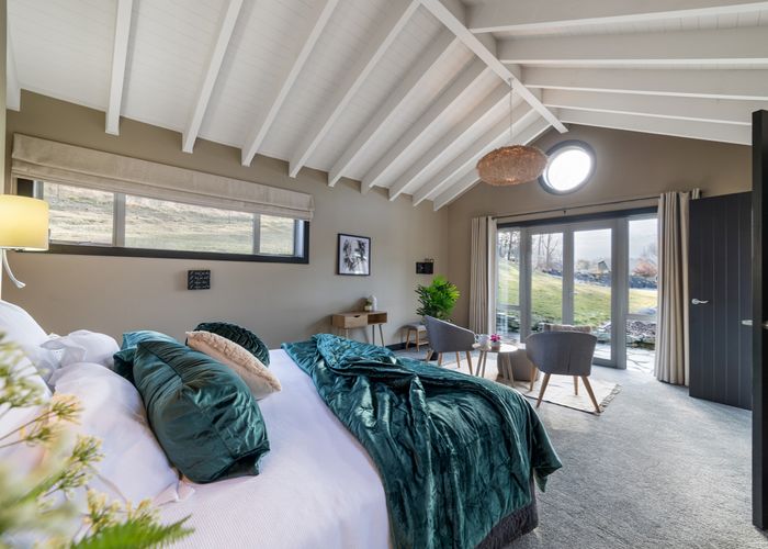  at 100 DOMAIN RD, Speargrass Flat, QUEENSTOWN