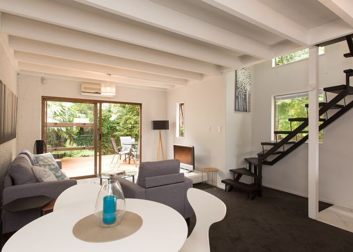  at 4/25 Norrie Avenue, Mount Albert, Auckland