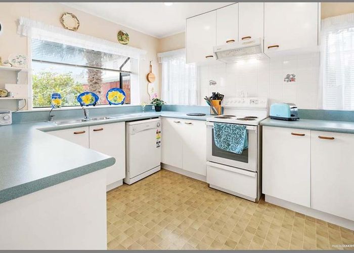  at 2/16 Beckenham Avenue, Royal Oak, Auckland