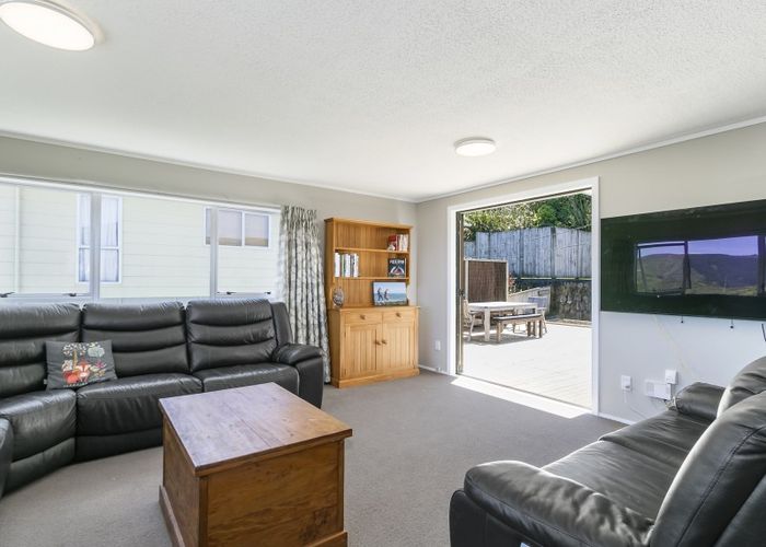  at 14 Kaitangata Crescent, Kelson, Lower Hutt