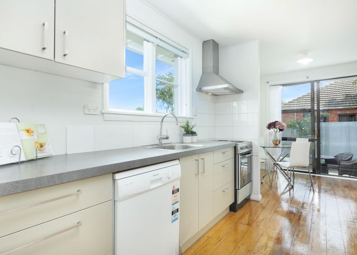  at 3 Bateman Avenue, Bryndwr, Christchurch