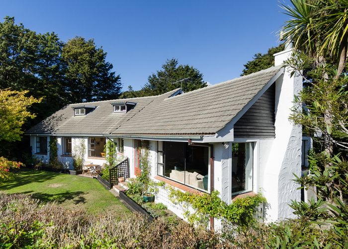  at 52 Chatsworth Road, Silverstream, Upper Hutt
