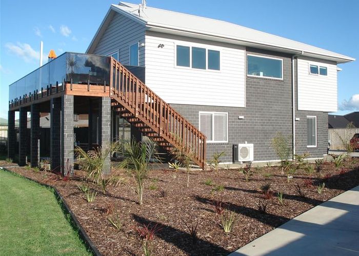  at 7 Sea Vista, Katikati